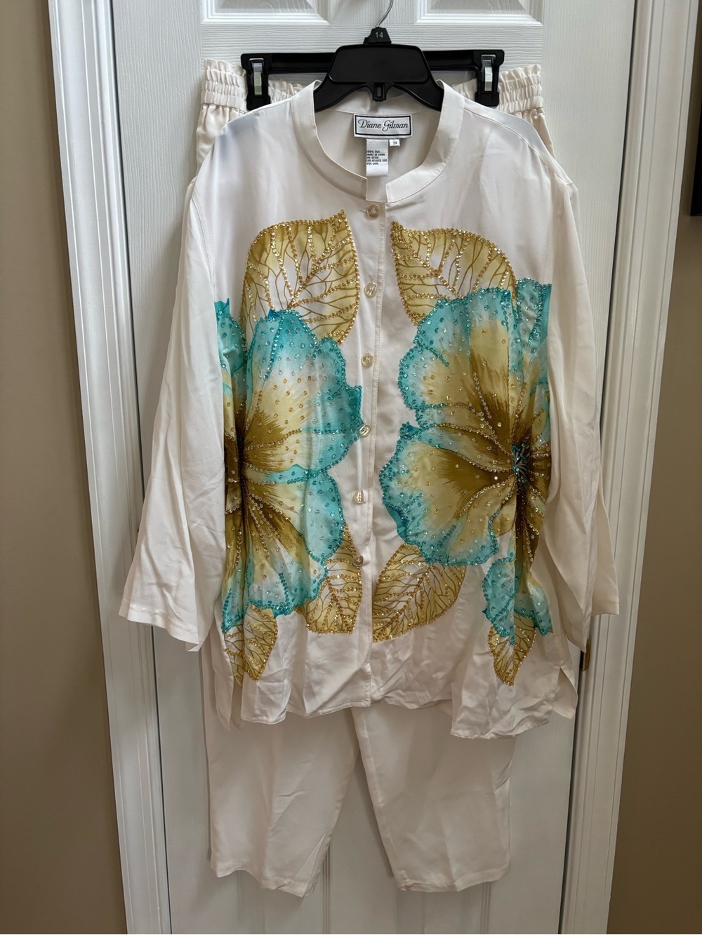 Diane Gilman Vintage 100% Silk 3 Piece Cream w/ Floral-Embellishments, Size 1-3x